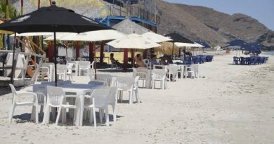Continúan recorridos de apoyo y vigilancia en playas de La Paz durante el verano