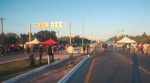 Nuevo bloqueo carretero en Cola de la Ballena; hay paso y se abrió alternativa, pero el tráfico es lento