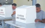Personas privadas de su libertad emiten su voto para la presidencia de la república