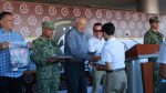 Entrega gobernador Víctor Castro uniformes a participantes de la Copa Pazífica