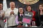 Entrega Congreso de BCS presea María Dionisia Villarino a Martha Candelaria Reyes Becerril