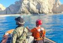 Ayuda Marina a joven lesionado en playa El Divorcio en Cabo San Lucas