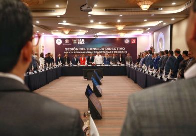 Gobernador inaugura en La Paz la sesión del Consejo Directivo del Colegio Nacional del Notariado Mexicano