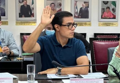 Abraham Almendáriz deja el PAN y asume labor independiente en el Cabildo de La Paz