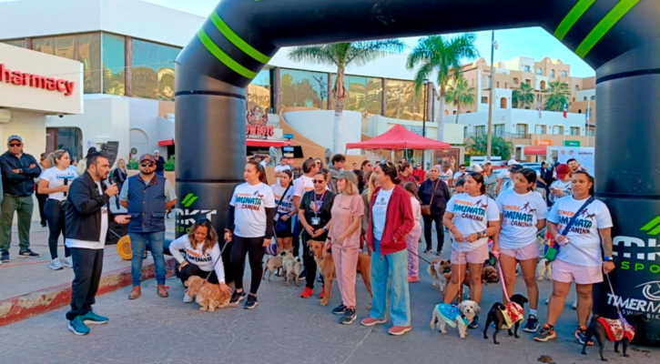 Celebran con éxito la Primera Caminata Canina en CSL