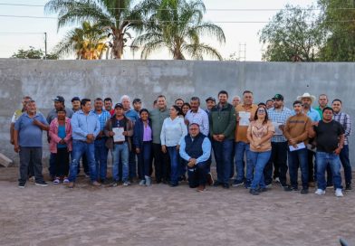 Entrega Gobierno de BCS 31 concesiones de transporte en el Valle del Vizcaíno