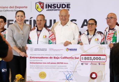Reconoce Gobernador VMCC a más de 200 deportistas y entrenadores; entrega estímulos por 1.8 millones de pesos