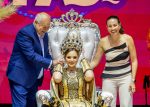 Corona Milena Quiroga y Victor Castro a Ana Sofía I, Reina del Carnaval La Paz 2026