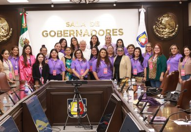 Recibe Gobernador al IV Parlamento de Mujeres de BCS 2026