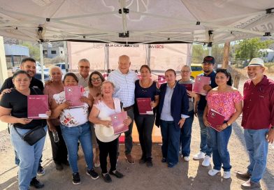 Entrega Víctor Castro viviendas a familias de Mulegé y anuncia obras prioritarias