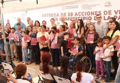 Fortalece Víctor Castro el bienestar familiar con la entrega de 59 viviendas en la colonia La Pasión