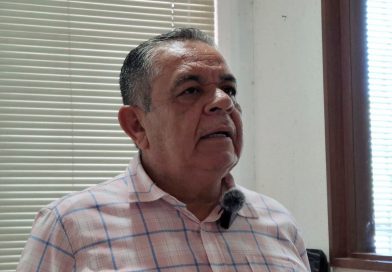 Suspenden cambios de adscripción de docentes por bloqueo en oficinas de la SEP en La Paz