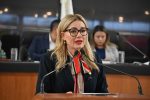 Fiscalía Especializada para investigar delitos contra animales, propone diputada Karina Olivas