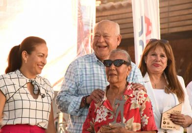 Destaca Gobernador aportación de mujeres y hombres del mar a la economía de BCS