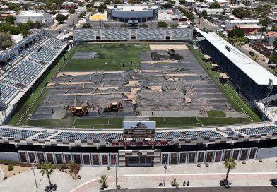 Supervisa Subsecretario de Administración avance de los trabajos en el estadio Guaycura