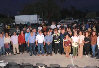 Encabeza Gobernador encuentro ciudadano y entrega apoyos en El Campamento