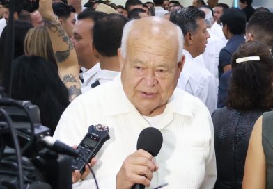 Reconoce Víctor Castro aportación de la UABCS a la formación de mujeres y hombres para el desarrollo de Baja California Sur