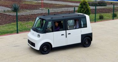 Presidenta Claudia Sheinbaum presenta el vehículo eléctrico Olinia 1