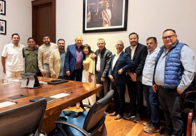 Gobernador acude a primera mesa de trabajo para avanzar en acuerdos del sector transporte en BCS