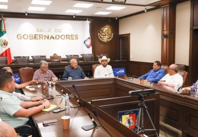 Impulsará Gobierno de BCS comercialización del calamar de Mulegé para fortalecer la economía de las familias pesqueras