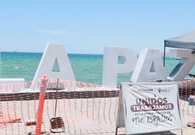 API-BCS renueva letras emblemáticas del Malecón de La Paz