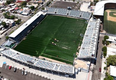 Avanzan trabajos de mantenimiento y rehabilitación en el Estadio Guaycura