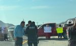 Lío de tierras entre inmigrantes de El Pescadero ocasiona el bloqueo de la carretera