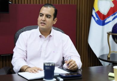 Gobierno de BCS abre convocatoria de 11 becas del 100% para servidores públicos