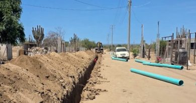 Cumple Ayuntamiento de La Paz con familias de Ampliación La Pitahaya, con red sanitaria
