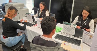 Oficina Móvil del SAT lleva atención a 7,500 personas en 22 entidades