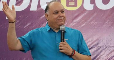 MICRÓPOLIS / OMAR ZAVALA, SE APUNTA PARA LA PAZ