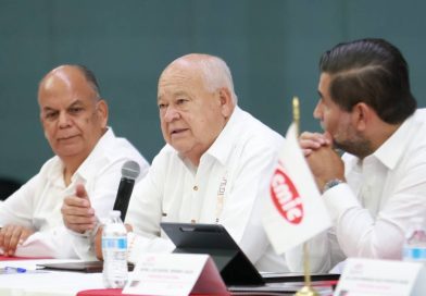 Participa Castro Cosío en tercera sesión del Consejo Directivo Nacional de la CMIC