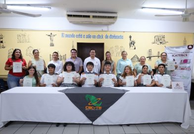 Entrega ICATEBCS 39 constancias a comunidad escolar y administrativa de Los Cabos