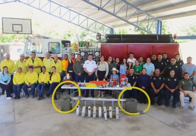 Entrega SEPUIMM equipo a brigadas contra incendios forestales en Los Cabos y Comondú