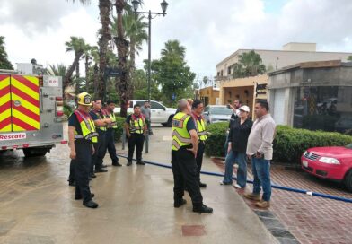 Supervisa Gobierno del Estado labores de desazolve en clínica del IMSS en San José del Cabo