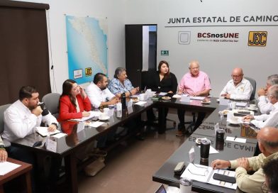 Encabeza Víctor Castro sesión del Consejo de la Junta Estatal de Caminos; reportan avance del 75% en obras