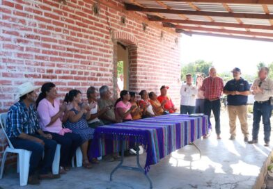Atiende gobernador Víctor Castro necesidades de comunidades rurales del municipio de La Paz