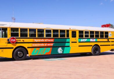 Entrega gobierno de BCS unidad de transporte a la Universidad Tecnológica de La Paz